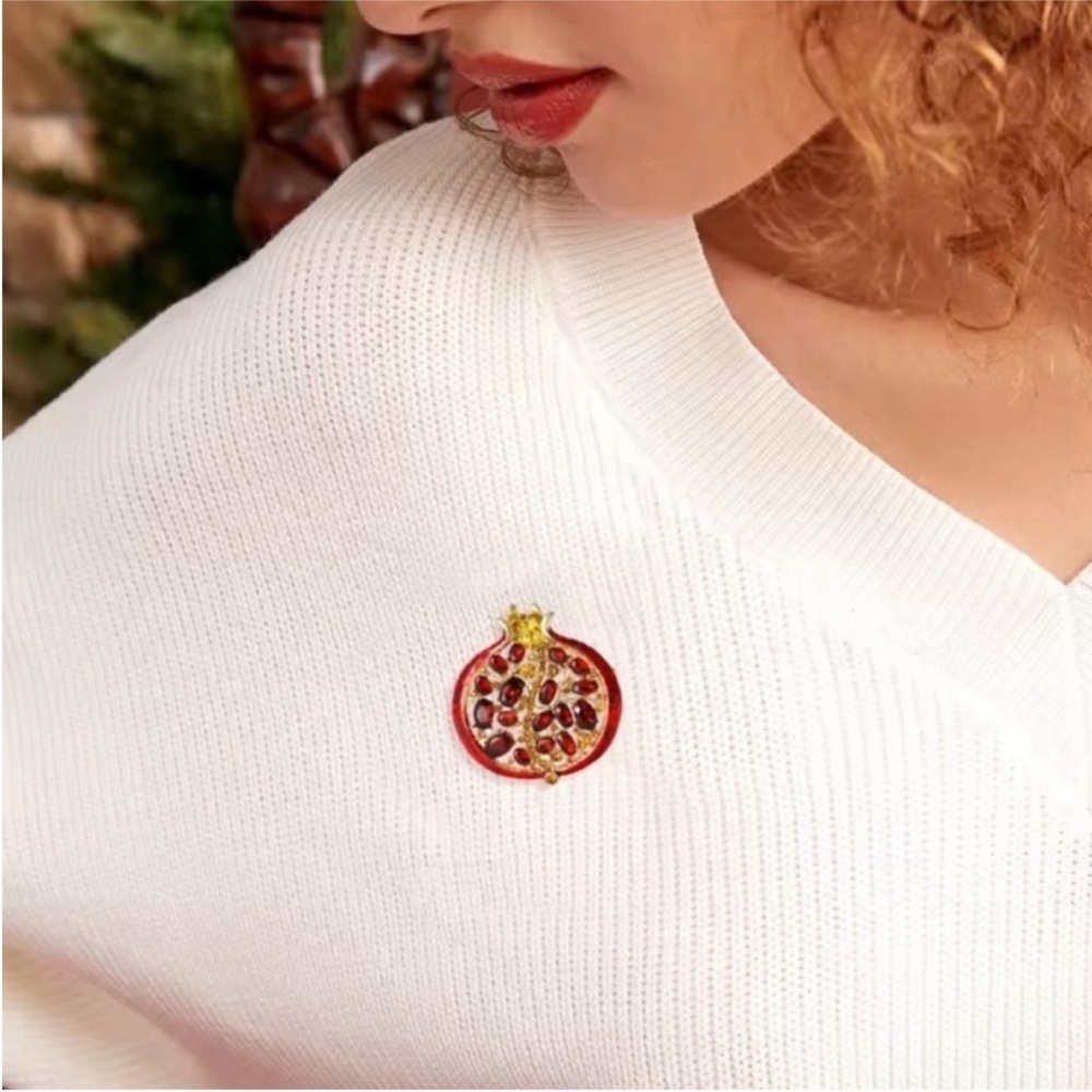 Gilded Pomegranate Red Gold Brooch - Picture 5 of 6